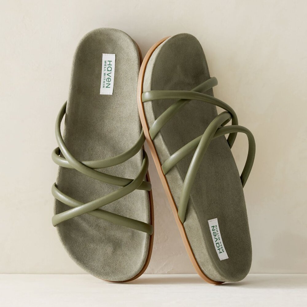 New TALBOTS HAVEN Well Within Leather Strappy Slides Sandals Olive 8